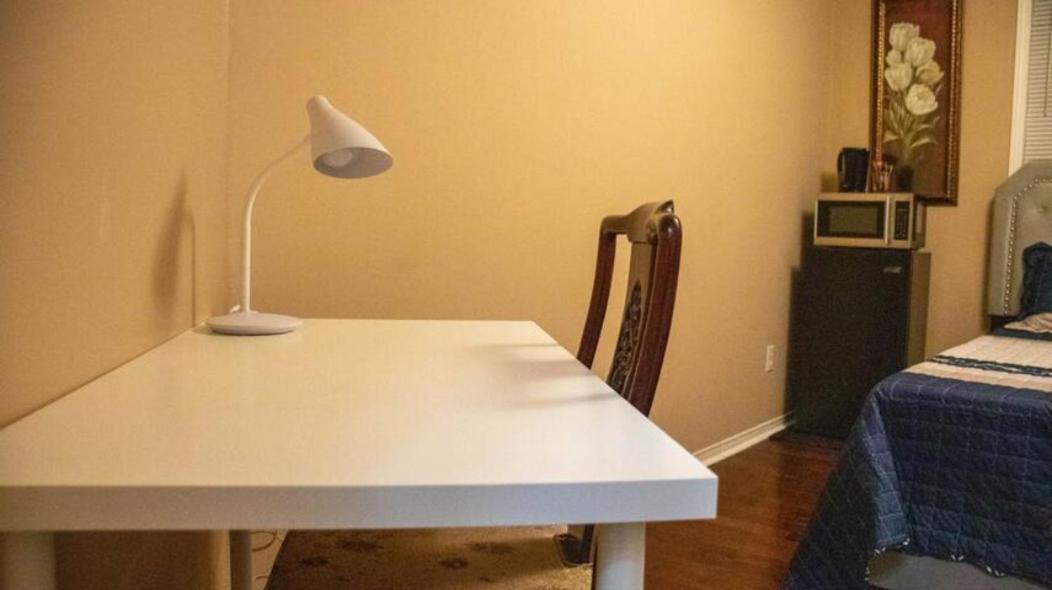 Homestay Riz Khan Peaceful Mississauga